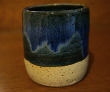 Load image into Gallery viewer, Blue Surf Sake Set
